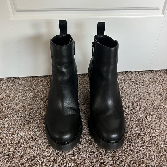 Dr Marten's - Magdalena Heel Bootie - EUR 39 US 8 - Picture 7 of 9